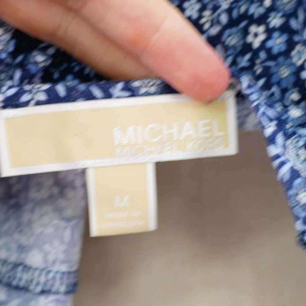 Michael Kors Blue Floral Round Neck Medium‎ 3/4 Flutter Sleeve Blouse